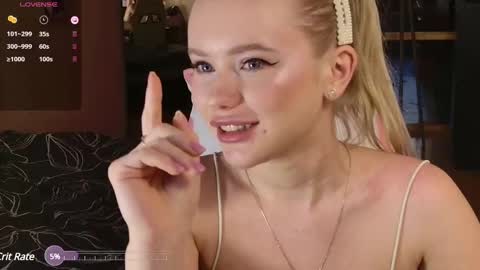 Snapshot of aleksalore chatting on 26, 2, 2025 Lexi online show from 26, 2, 2025