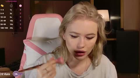 Snapshot of aleksalore chatting on 27, 2, 2025 Lexi online show from 27, 2, 2025