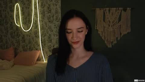 Snapshot of alena_navi chatting on 17, 12, 2024 Alena online show from 17, 12, 2024