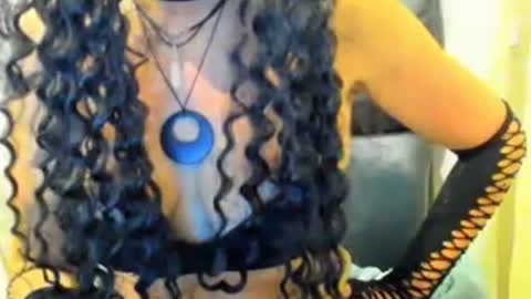 Snapshot of alenablack chatting on 12, 6, 2026 Luly online show from 12, 6, 2026