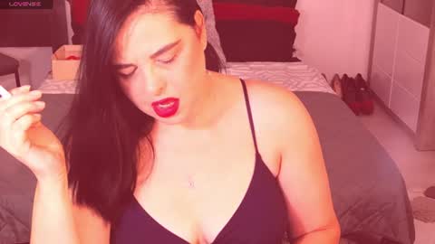 Snapshot of alenni chatting on 8, 7, 2026 Alenni online show from 8, 7, 2026