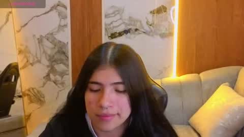 Snapshot of alesia_v chatting on 16, 7, 2026 Live 1000pm 600am COLOMBIAN HOUR online show from 16, 7, 2026