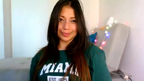 QUEEN OFF MILk  IM BACK  15 NOV online show from 20, 3, 2026