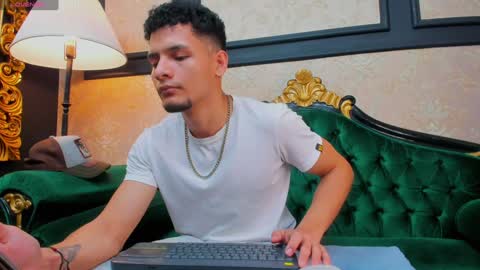 Alessandro King online show from 4, 2, 2025