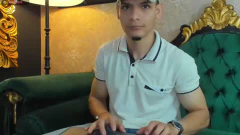 Snapshot of aless_king chatting on 24, 6, 2026 Alessandro King online show from 24, 6, 2026
