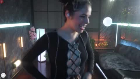 Alessa Goreng online show from 8, 11, 2025