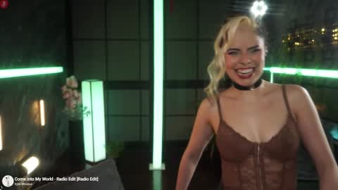 Alessa Goreng online show from 21, 11, 2025