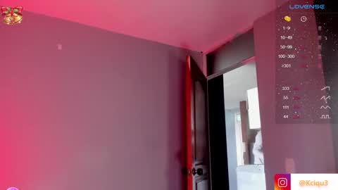 Snapshot of alessandro_dibellucci chatting on 29, 12, 2024 Kciqu3 Independent model online show from 29, 12, 2024