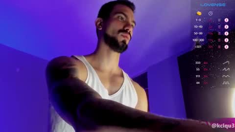 Snapshot of alessandro_dibellucci chatting on 9, 3, 2025 Kciqu3 Independent model online show from 9, 3, 2025