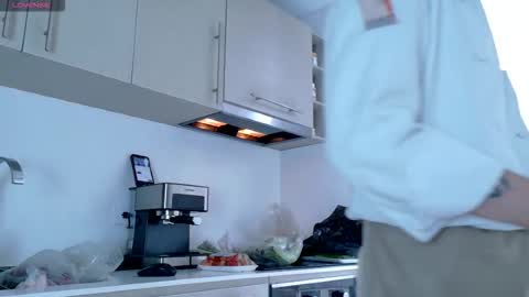 Snapshot of alessandro_dibellucci chatting on 8, 9, 2025 Kciqu3 Independent model online show from 8, 9, 2025