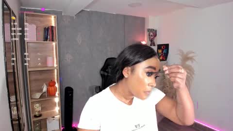 Yy  online show from 28, 10, 2025