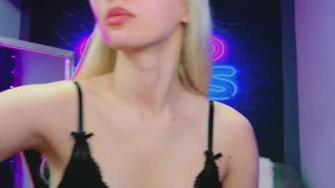 alessiacroft online show from 23, 2, 2026