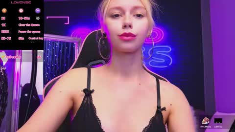 alessiacroft online show from 25, 3, 2026