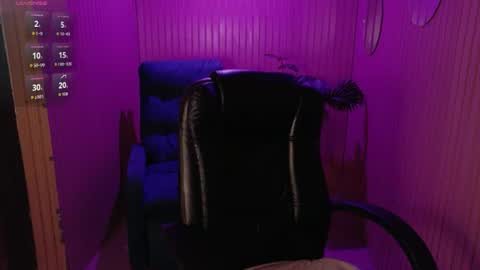 Snapshot of alessiamonroe_ chatting on 12, 7, 2026 alessiamonroe_ online show from 12, 7, 2026
