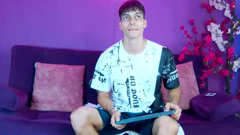 Alessio online show from 25, 11, 2025