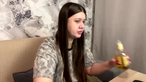 Aletta Oushen online show from 15, 1, 2025