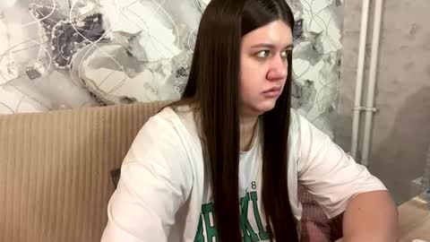 Aletta Oushen online show from 12, 2, 2025