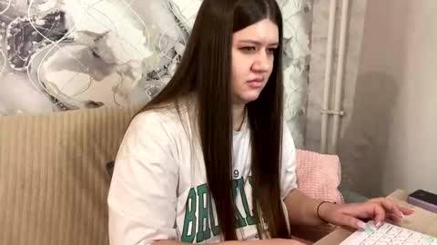 Aletta Oushen online show from 17, 2, 2025