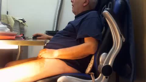 Snapshot of alex47100 chatting on 4, 2, 2025 alex47100 online show from 4, 2, 2025