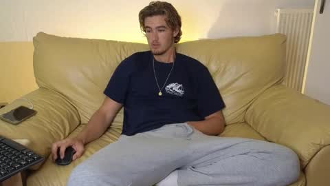 Alex83530 online show from 23, 10, 2025