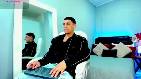 Snapshot of alex_cute77 chatting on 15, 6, 2026 alex online show from 15, 6, 2026