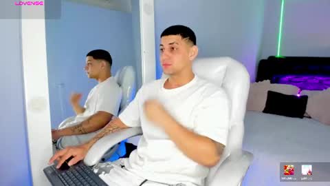 Snapshot of alex_cute77 chatting on 17, 7, 2026 alex online show from 17, 7, 2026