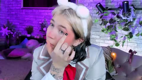 Snapshot of alex_howell chatting on 7, 1, 2025 alex_howell online show from 7, 1, 2025