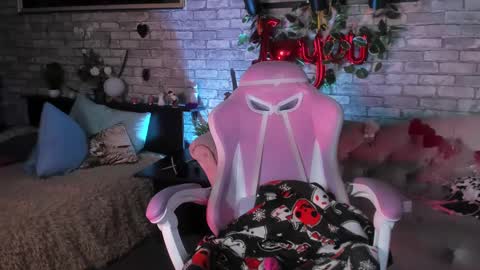 Snapshot of alex_howell chatting on 1, 3, 2025 alex_howell online show from 1, 3, 2025