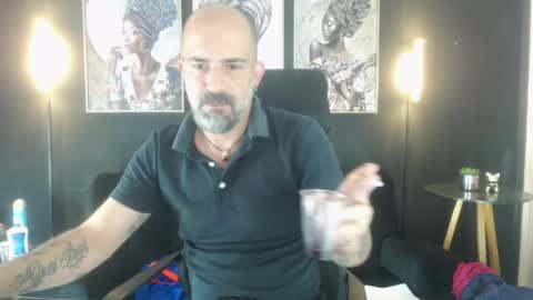 Alex Saints online show from 8, 4, 2026