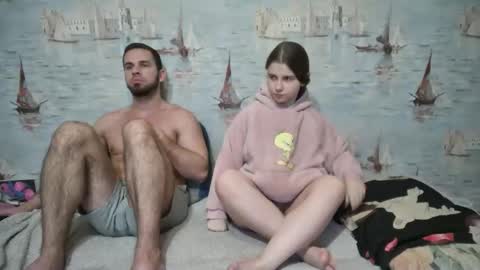 Alex and Sarah online show from 7, 10, 2025