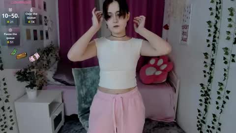 Snapshot of alexa_lexi chatting on 7, 5, 2026 alexa_lexi online show from 7, 5, 2026