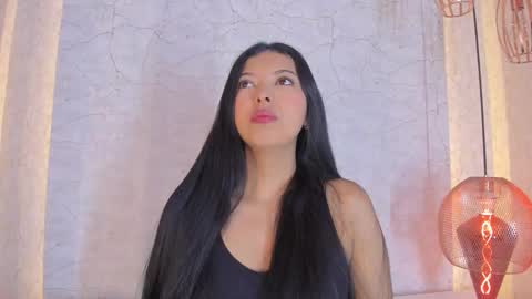 Alexa Millers online show from 4, 11, 2025