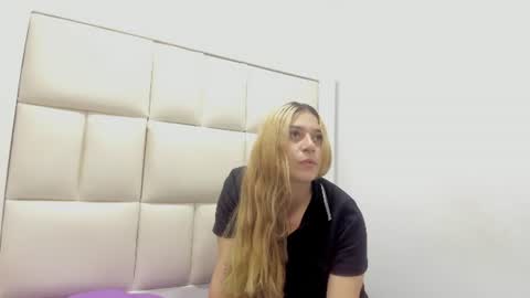 alexa_prada online show from 15, 7, 2026