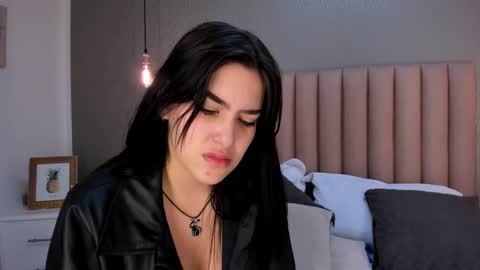 Alexa Thaylor online show from 11, 1, 2025