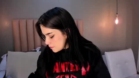 Alexa Thaylor online show from 16, 1, 2025