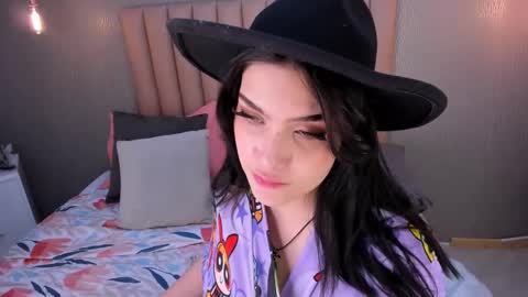 Alexa Thaylor online show from 21, 1, 2025