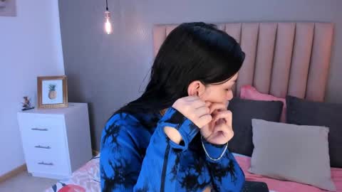 Alexa Thaylor online show from 11, 3, 2025