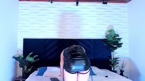 alexa_vandercloude online show from 18, 10, 2025