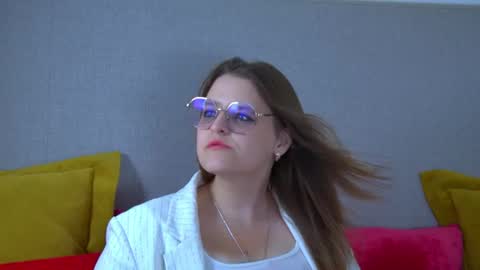 Snapshot of alexaavery chatting on 4, 7, 2026 AlexaAvery online show from 4, 7, 2026
