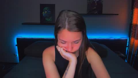 Snapshot of alexabarkley chatting on 4, 5, 2026 angel online show from 4, 5, 2026
