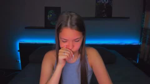 Snapshot of alexabarkley chatting on 7, 5, 2026 angel online show from 7, 5, 2026