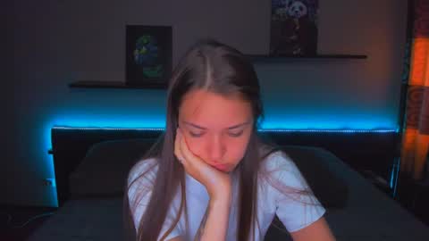 Snapshot of alexabarkley chatting on 15, 5, 2026 angel online show from 15, 5, 2026