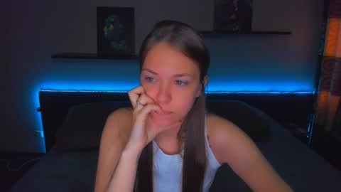 Snapshot of alexabarkley chatting on 18, 5, 2026 angel online show from 18, 5, 2026