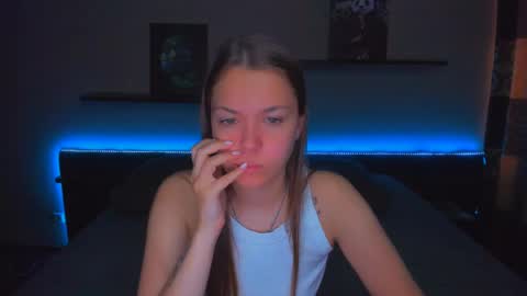 Snapshot of alexabarkley chatting on 1, 6, 2026 angel online show from 1, 6, 2026