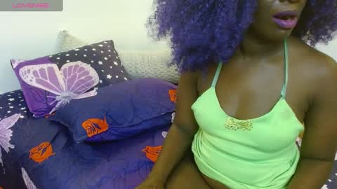 Snapshot of alexagons chatting on 1, 2, 2025 alexagons online show from 1, 2, 2025