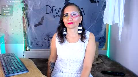 Alexa Moon online show from 19, 10, 2025