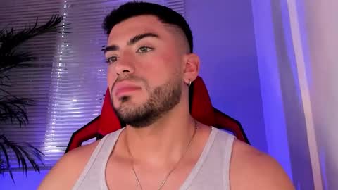 Snapshot of alexander_diiaz chatting on 21, 10, 2025 Alexander Diaz online show from 21, 10, 2025