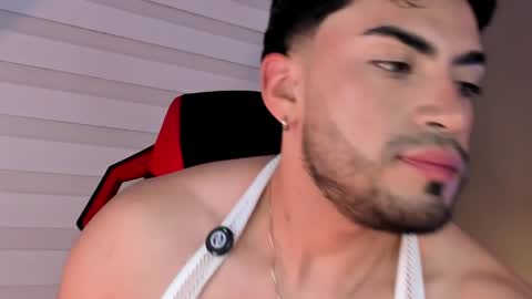 Snapshot of alexander_diiaz chatting on 7, 4, 2026 Alexander Diaz online show from 7, 4, 2026