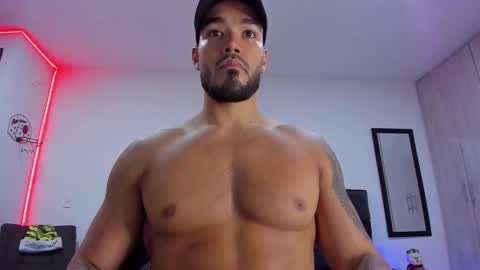 Onlyfansalexmartinezwb  Instagram alexwbmartinez  Twitter martinezcb937 online show from 24, 12, 2024