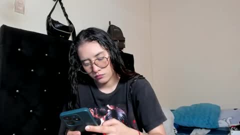 alexandra clauss online show from 5, 10, 2025